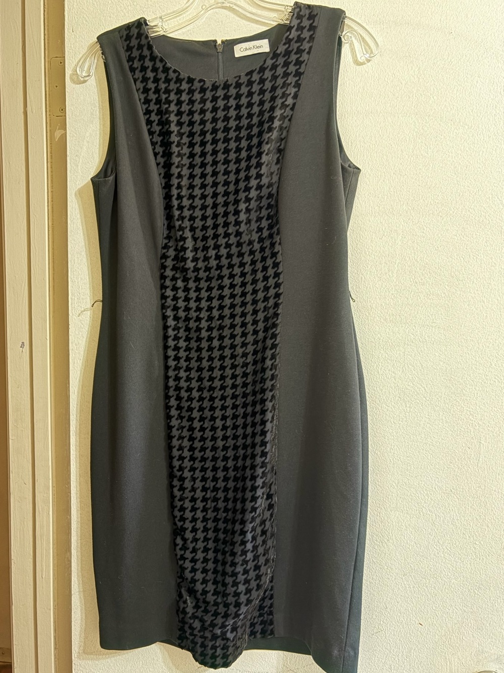 Calvin Klein Black Houndstooth-Front Sheath Dress
